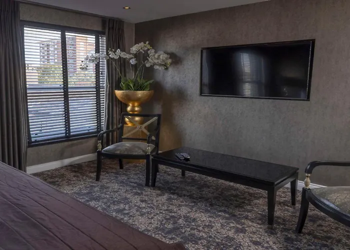 The Bold Hotel; BW Signature Collection